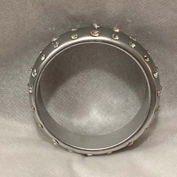 ❤️ 2/$25* ❤️ - Brushed Silvertone Bangle Bracelet & Large Cubic Zirconia Stones - Picture 7 of 10